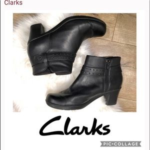 Clarks Bendables Ankle Booties Black D19-2S
